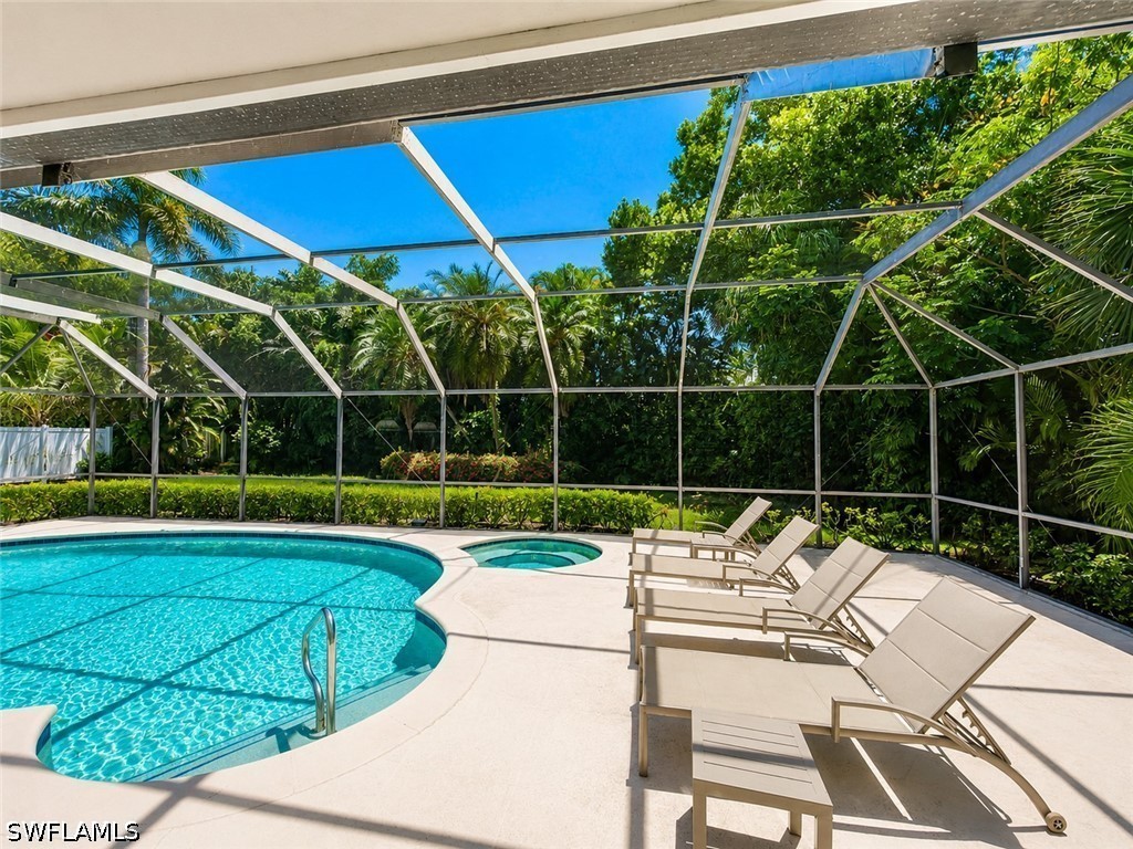 4 Bed Pool Home for Sale in Moorings, photo 8