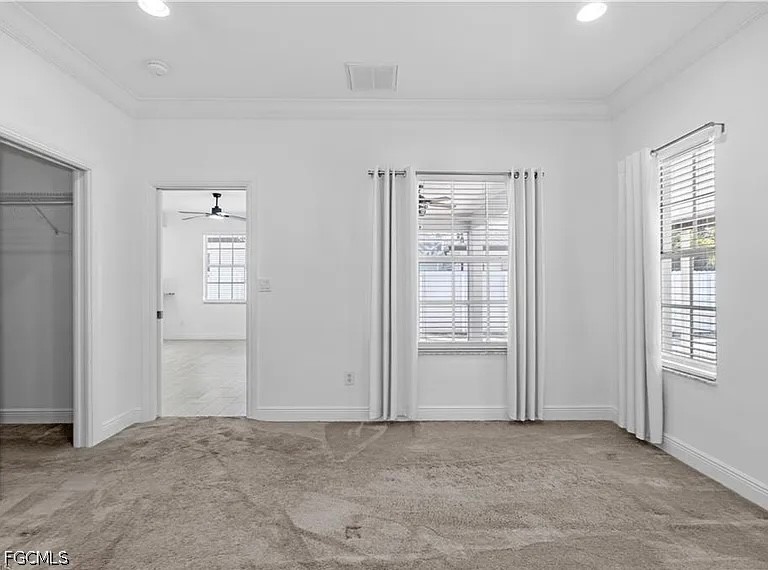 3 Bed SingleFamilyResidence for Sale in Naples, photo 8