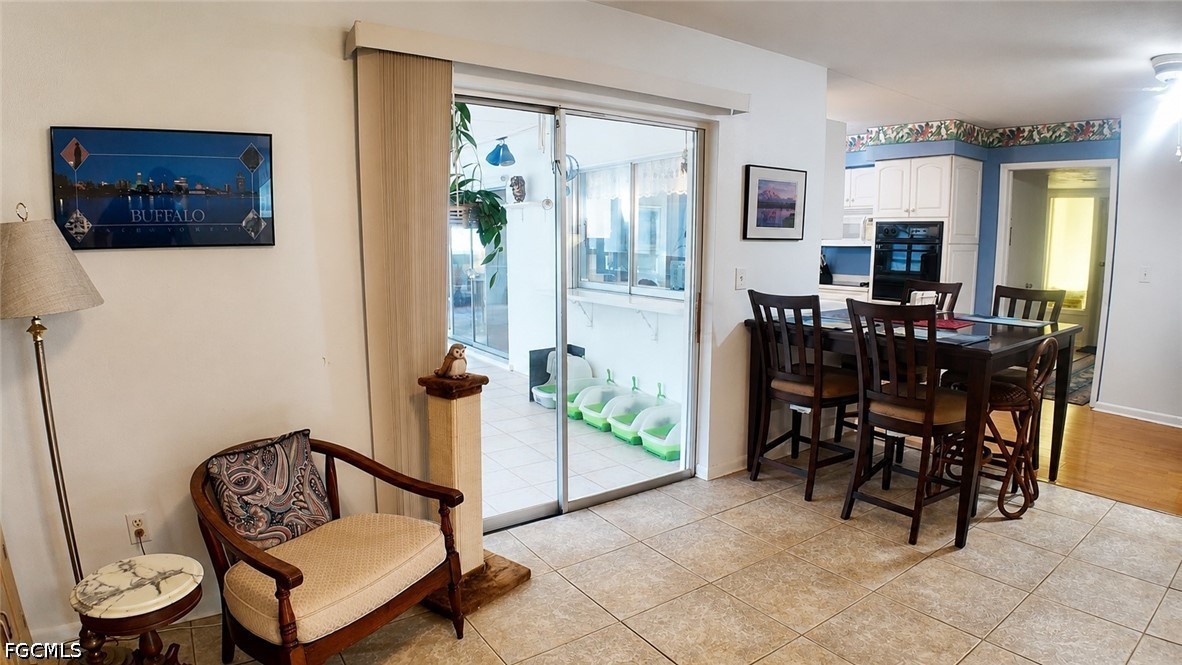 3 Bed SingleFamilyResidence for Sale in Naples, photo 8
