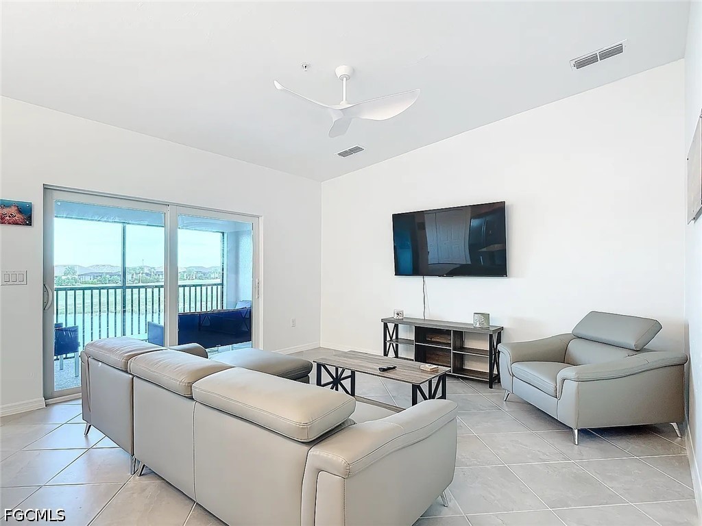 2 Bed Condominium for Sale in Babcock National, photo 8