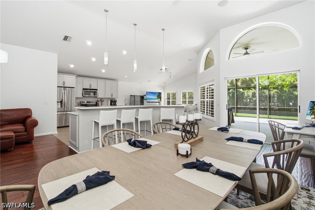 3 Bed SingleFamilyResidence for Sale in Naples, photo 8