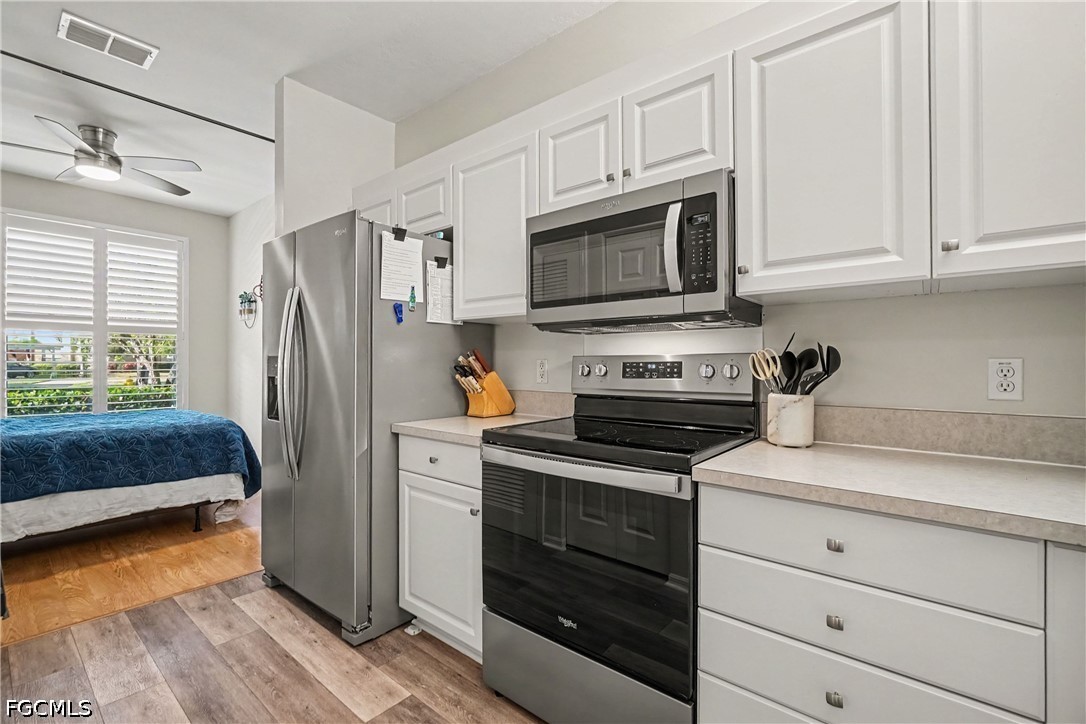 2 Bed Condominium for Sale in Willowbrook, photo 8