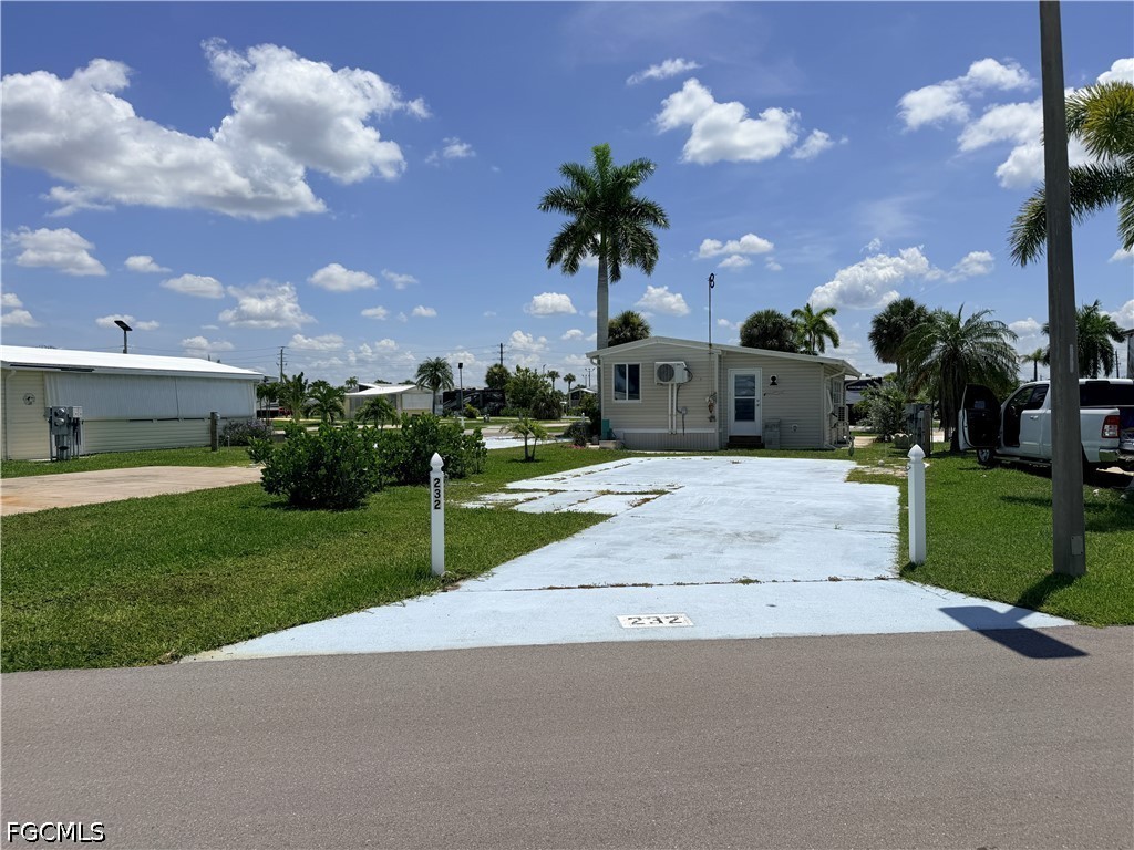 Residential for Sale in Palmetto Palms R V, photo 8