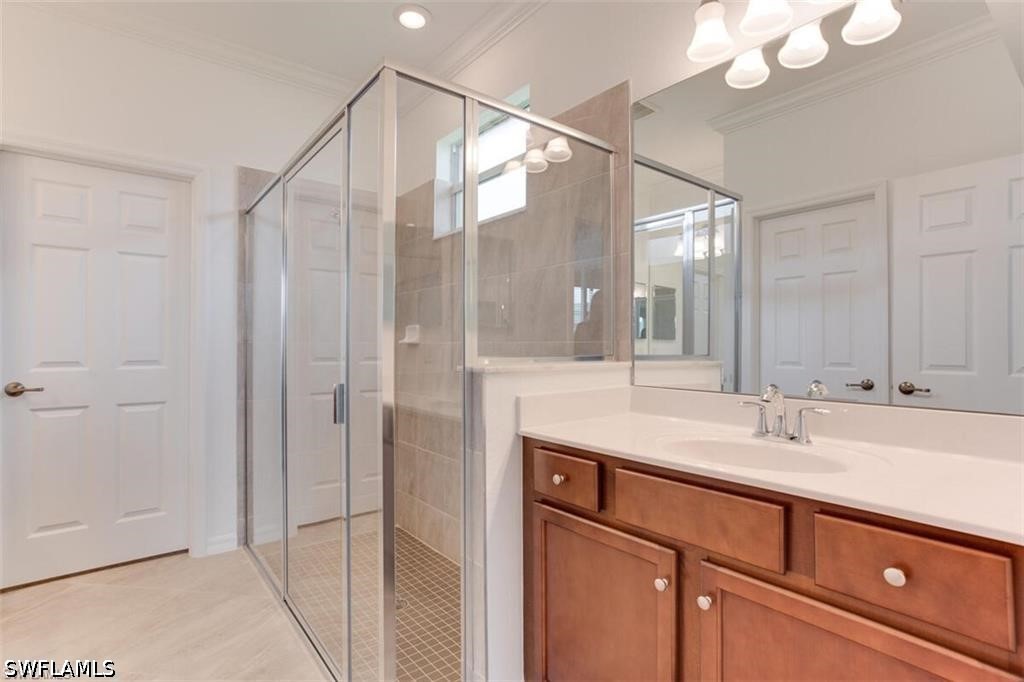 2 Bed Attached for Sale in Naples, photo 8