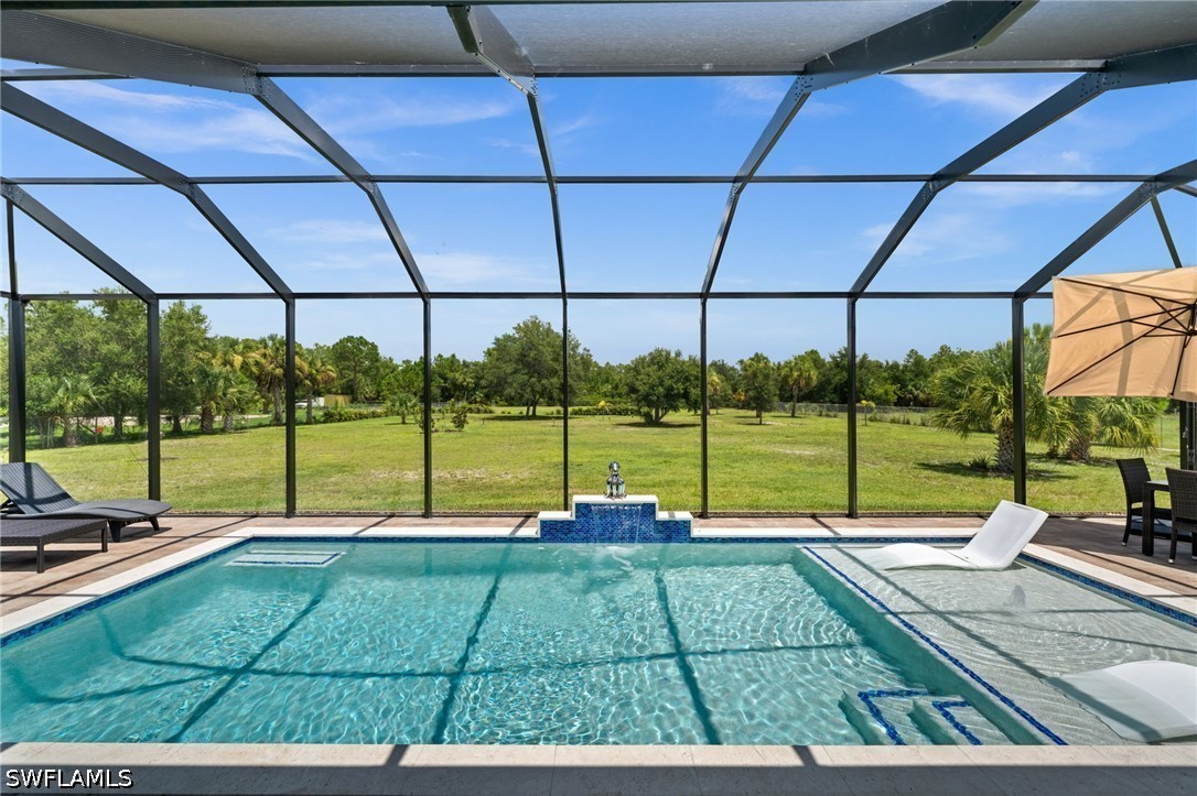 3 Bed Pool Home for Sale in Naples, photo 8