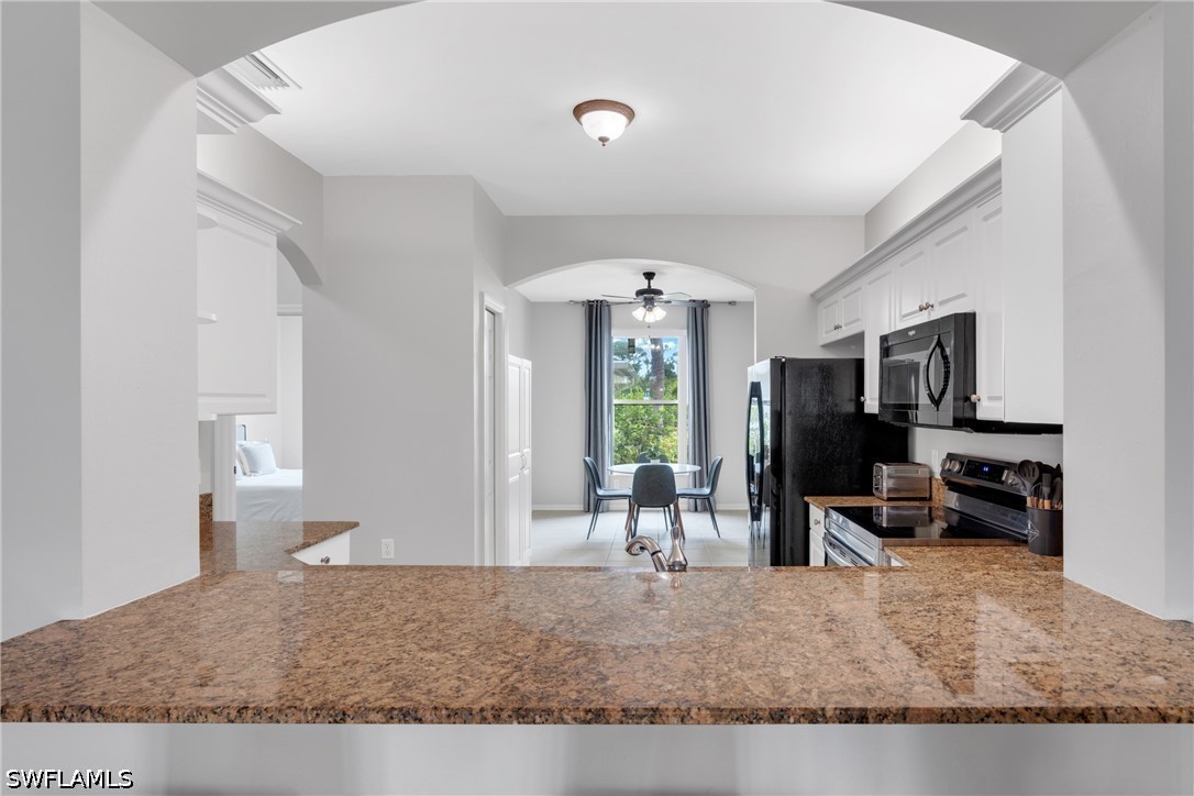 2 Bed Condominium for Sale in Naples, photo 8