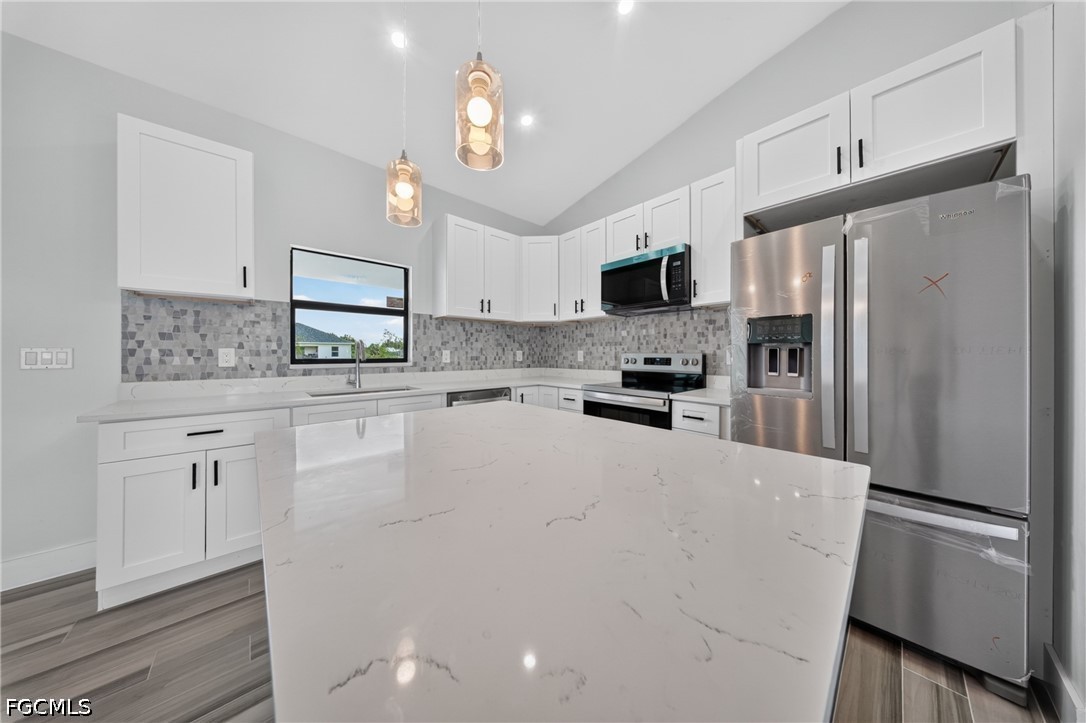 4 Bed Waterfront Home for Sale in Cape Coral, photo 8