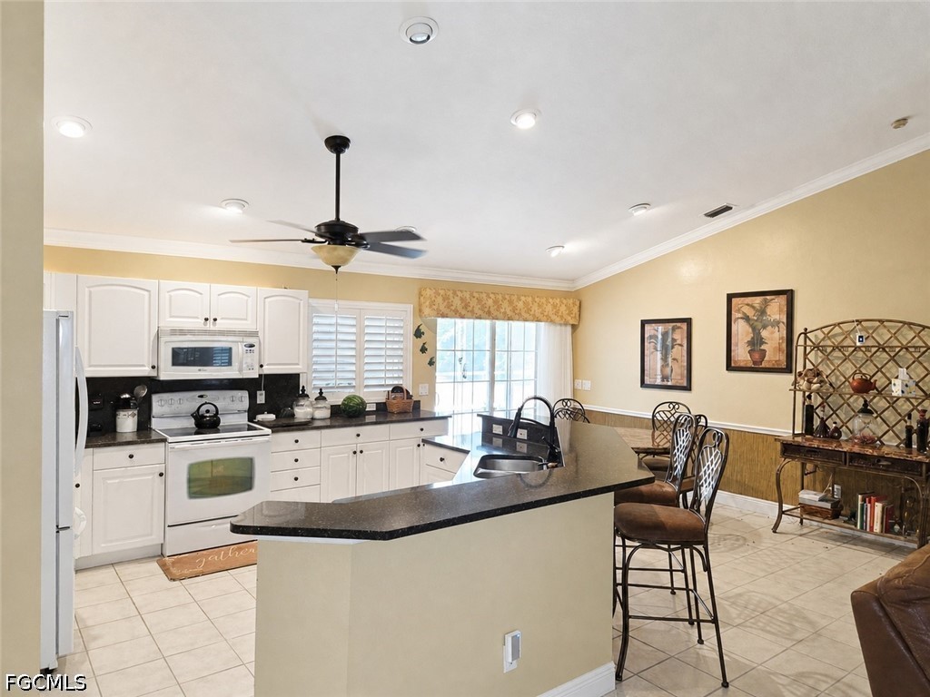 4 Bed Pool Home for Sale in The Grove, photo 8