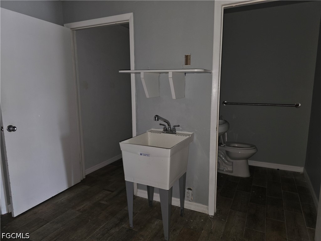 Office for Sale in Fort Myers, photo 8