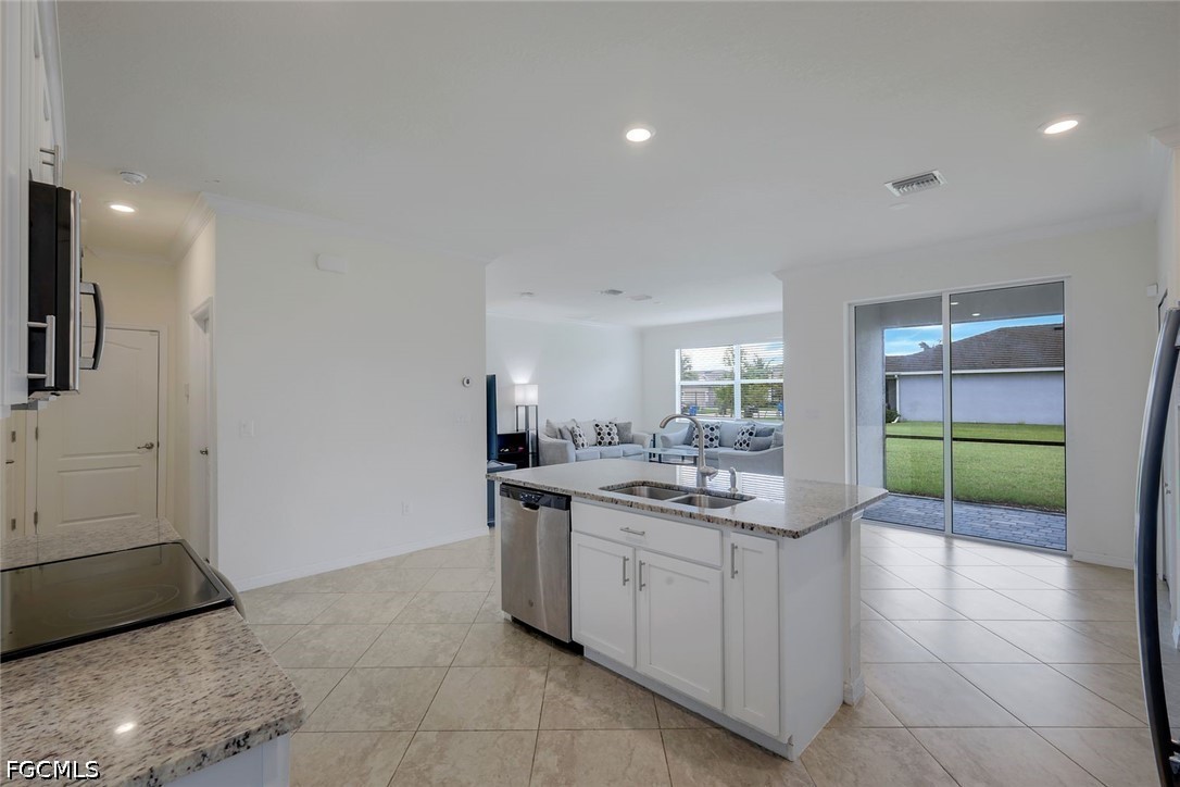 5 Bed SingleFamilyResidence for Sale in Castalina, photo 8