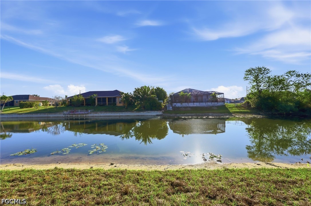 3 Bed Waterfront Home for Sale in Cape Coral, photo 8
