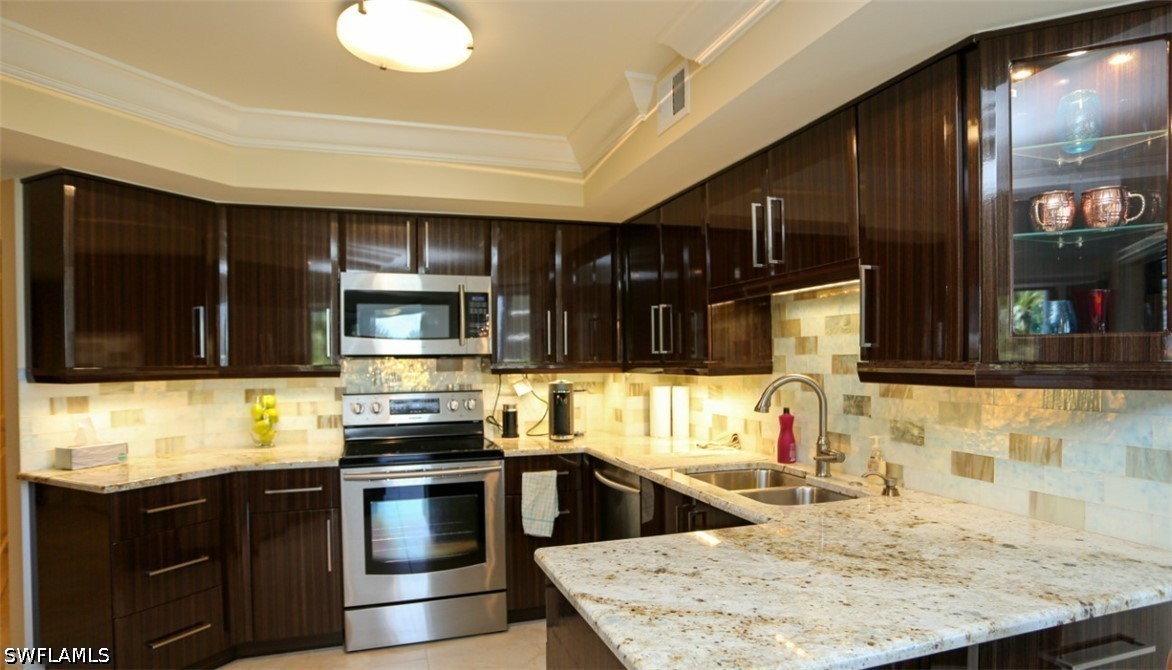 2 Bed Waterfront Home for Sale in Park Shore, photo 8