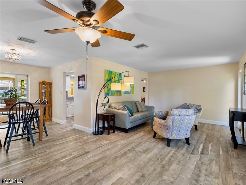 3 Bed Pool Home for Sale in Mcgregor Isles, photo 8