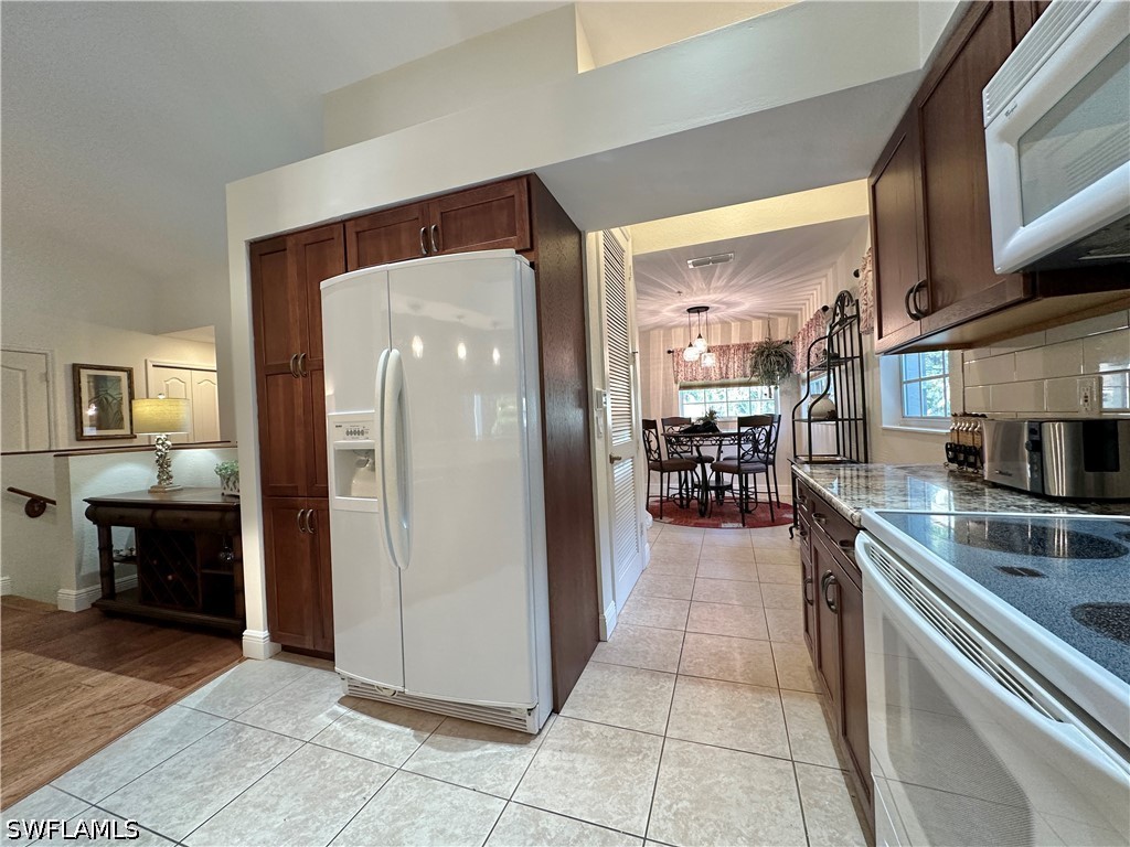 2 Bed Waterfront Home for Sale in Dover Place, photo 8