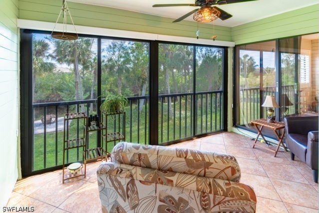 2 Bed Waterfront Home for Sale in Fort Myers, photo 8