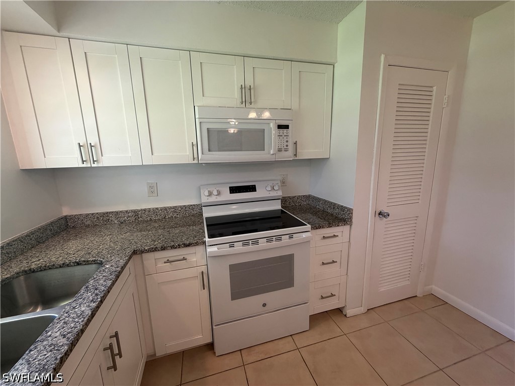 2 Bed Condominium for Sale in Poinciana Condo, photo 8