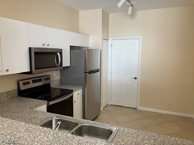 3 Bed Townhouse for Sale in Fort Myers, photo 8