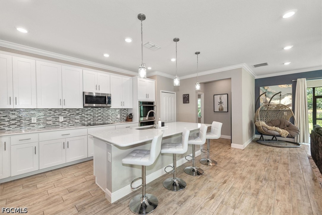4 Bed SingleFamilyResidence for Sale in Brightwater, photo 8