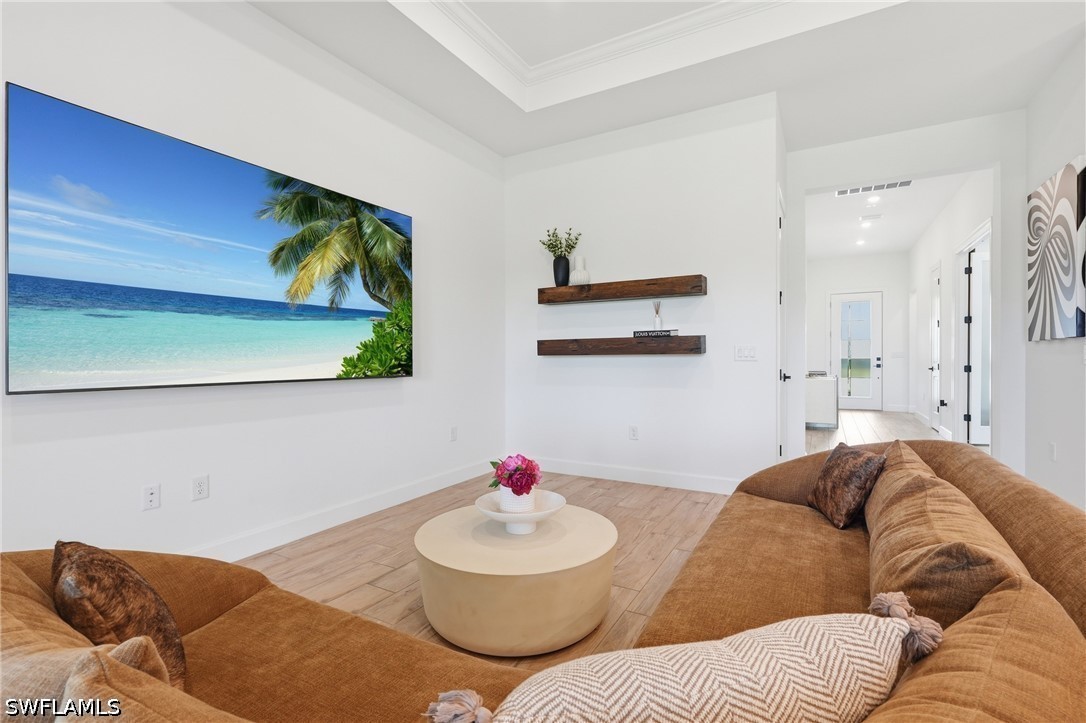 3 Bed Waterfront Home for Sale in Naples, photo 8