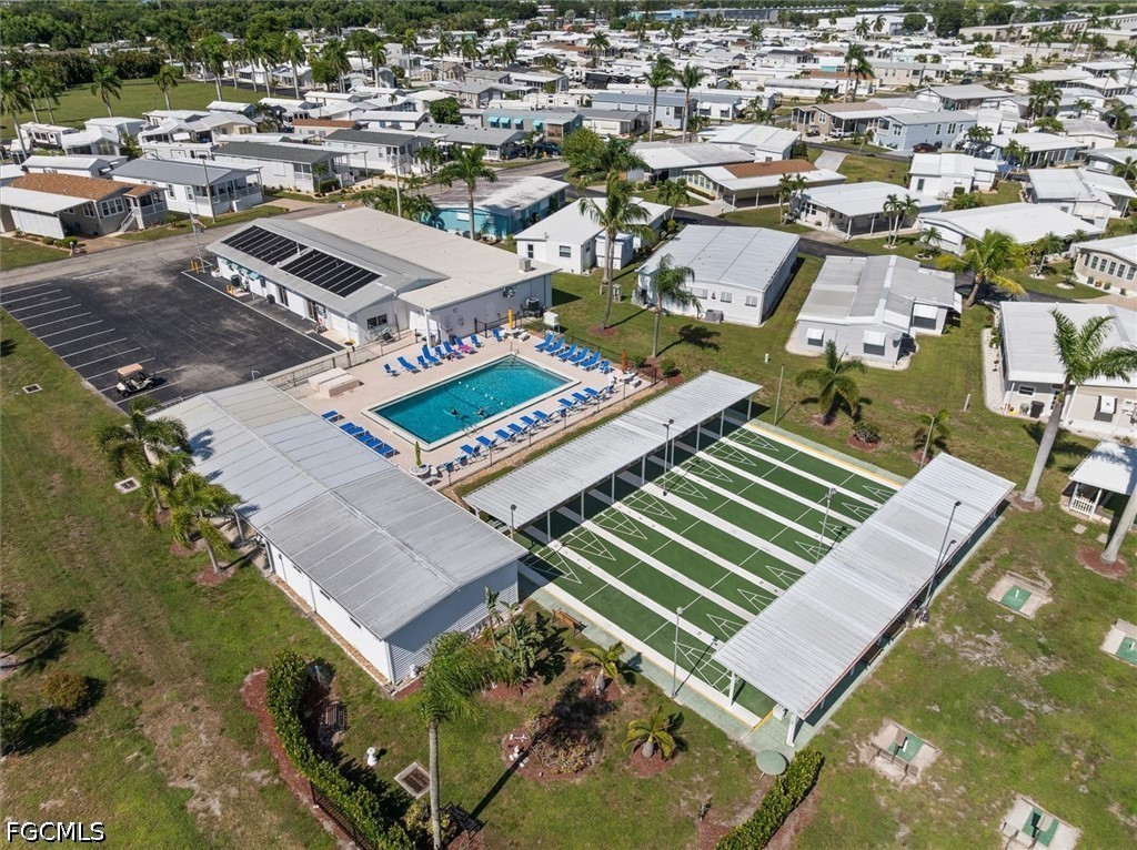 Residential for Sale in Fort Myers, photo 8