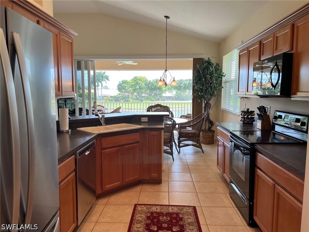 3 Bed Waterfront Home for Sale in Naples, photo 8
