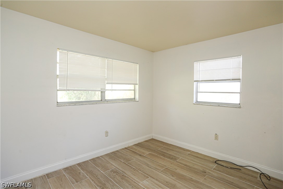 2 Bed SingleFamilyResidence for Sale in Naples, photo 8
