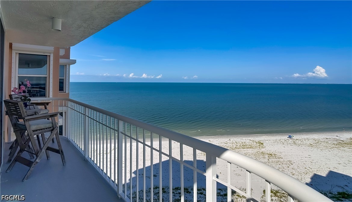3 Bed Pool Home for Sale in Fort Myers Beach, photo 8