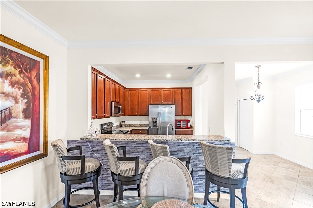 3 Bed Townhouse for Sale in Naples, photo 8