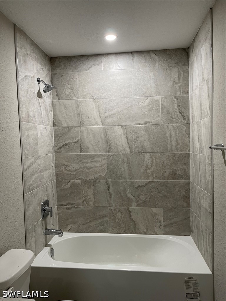4 Bed SingleFamilyResidence for Sale in Cape Coral, photo 8