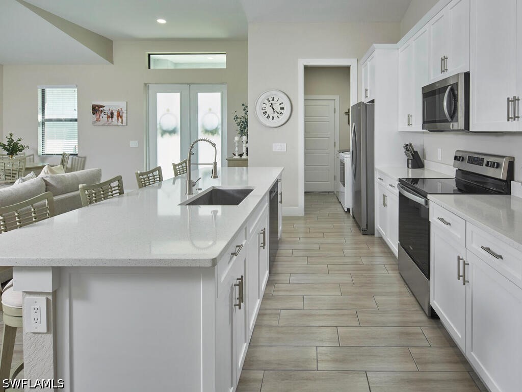 4 Bed SingleFamilyResidence for Sale in El Dorado Acres, photo 8