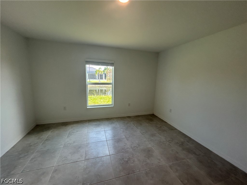 4 Bed Waterfront Home for Sale in Cape Coral, photo 8