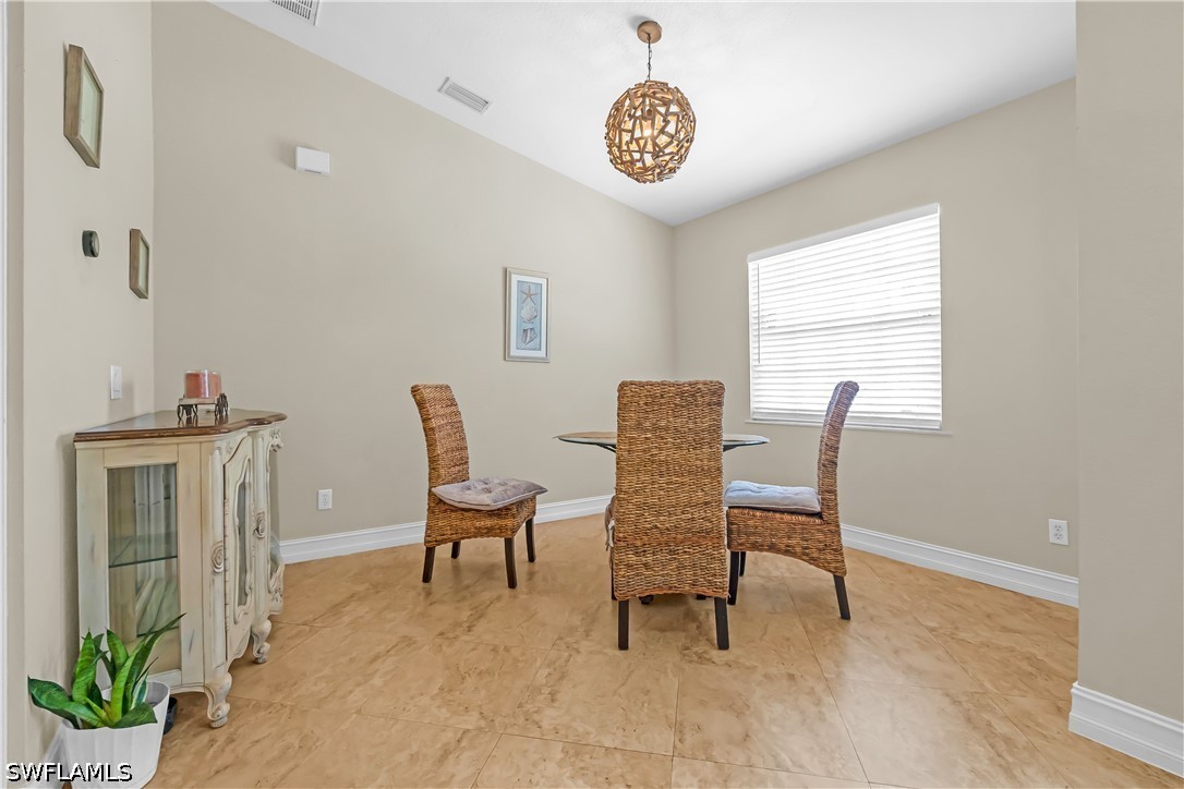 3 Bed SingleFamilyResidence for Sale in Naples, photo 8