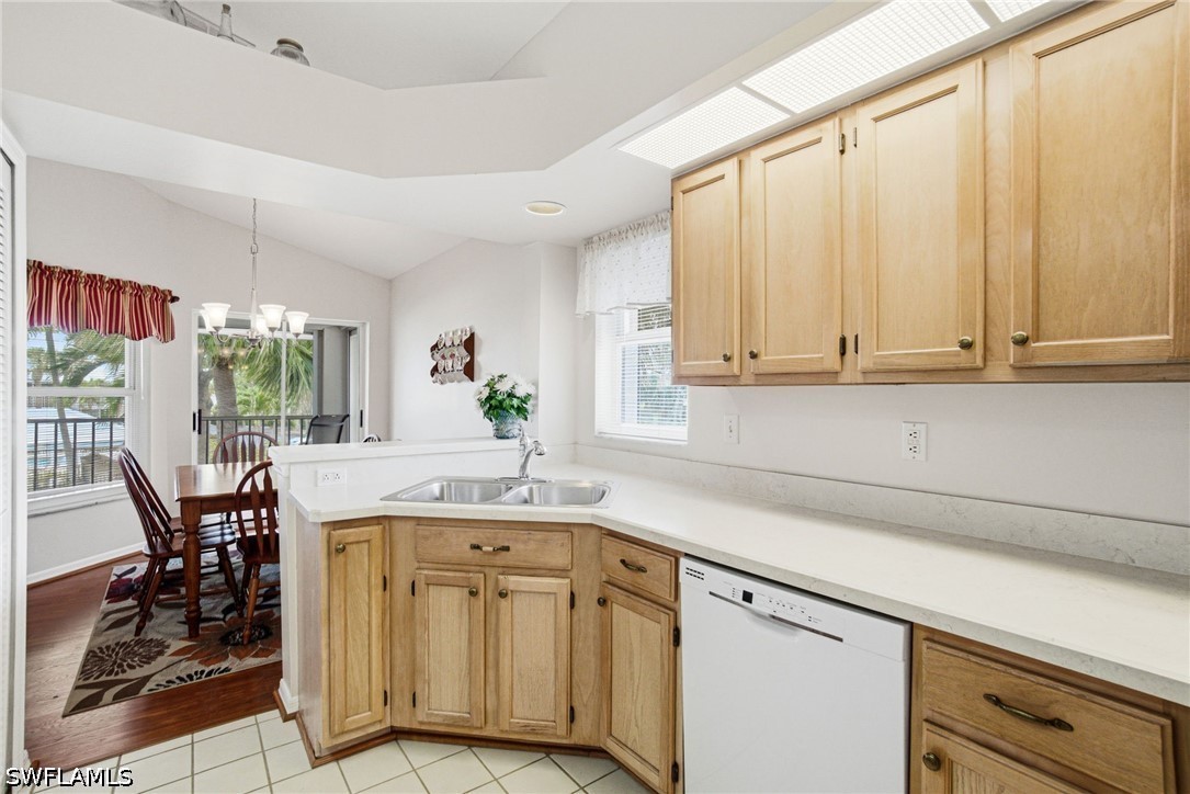 2 Bed Condominium for Sale in Bermuda Cays, photo 8