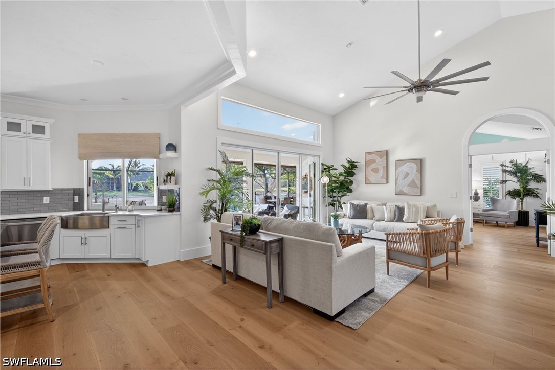 4 Bed Pool Home for Sale in Monterey, photo 8
