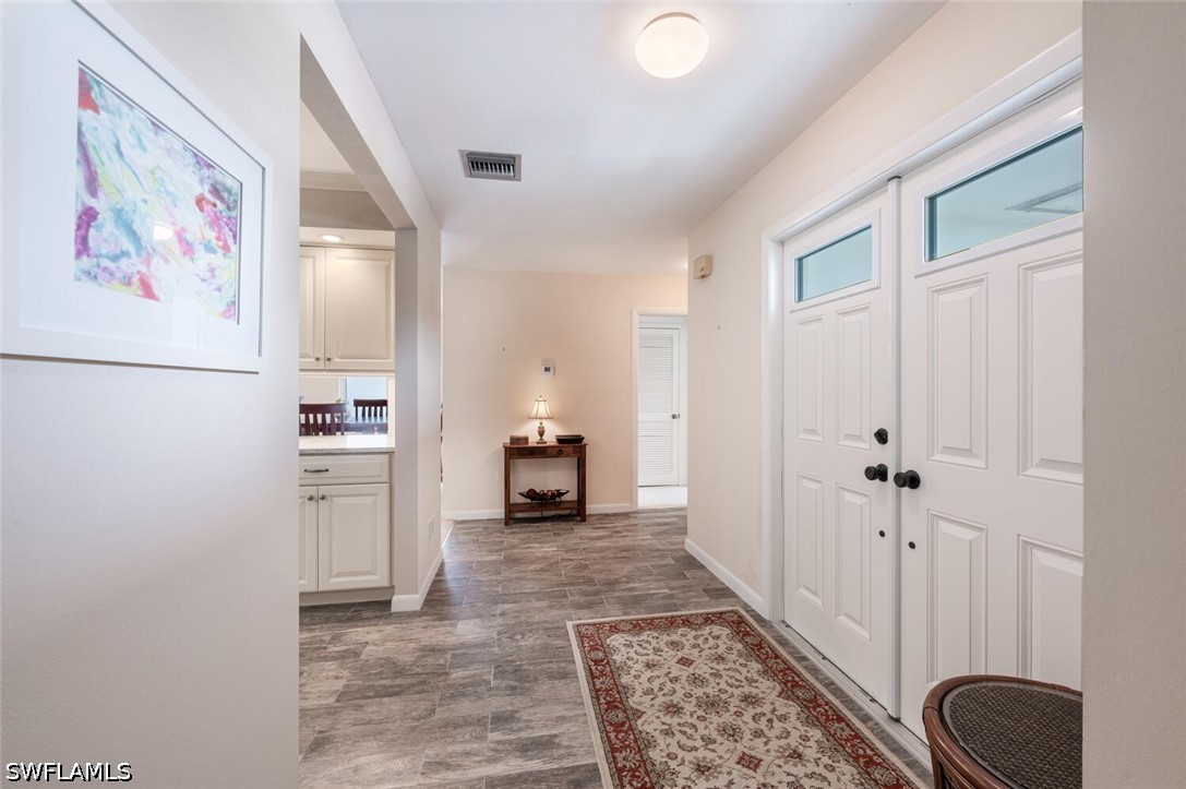 2 Bed Condominium for Sale in Palm Royal Apts, photo 8