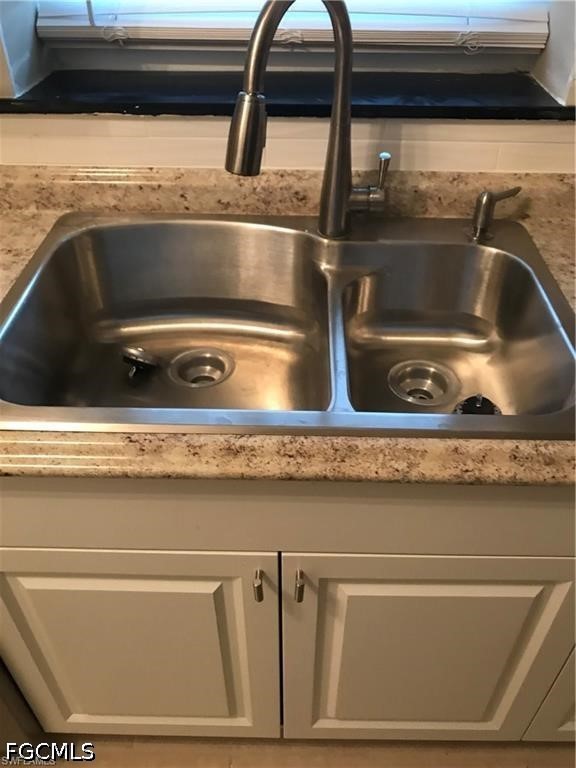 3 Bed SingleFamilyResidence for Sale in Lehigh Acres, photo 8