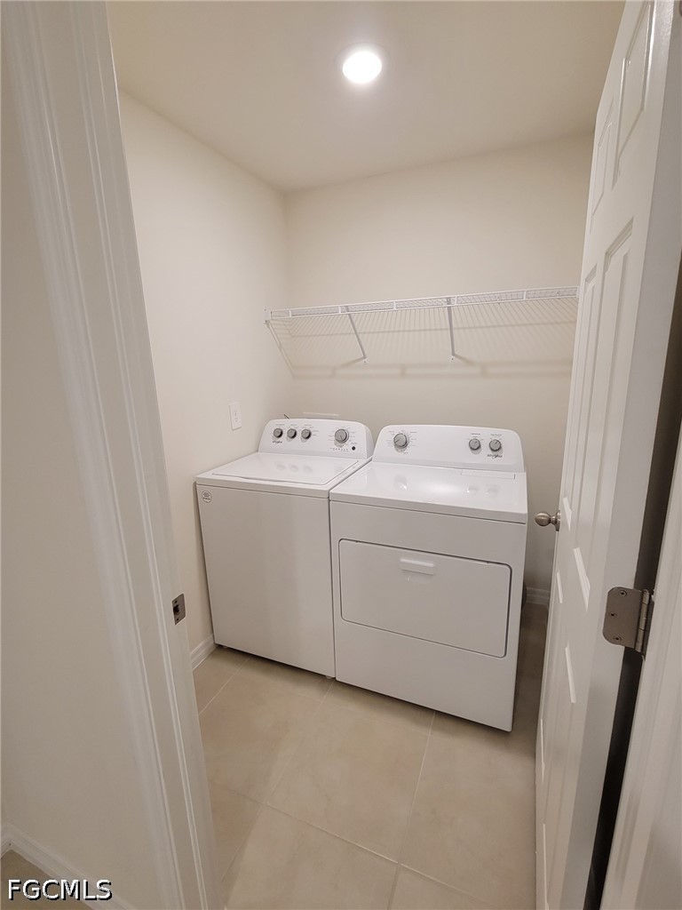 3 Bed SingleFamilyResidence for Sale in Lehigh Acres, photo 8