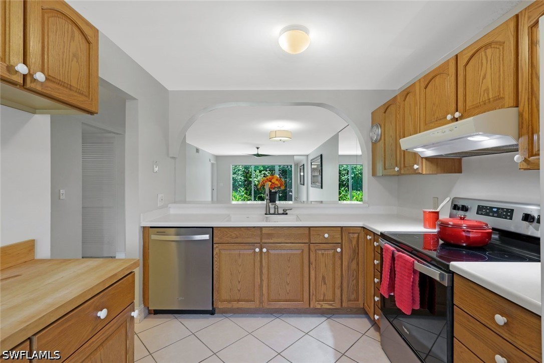 2 Bed Waterfront Home for Sale in Naples, photo 8
