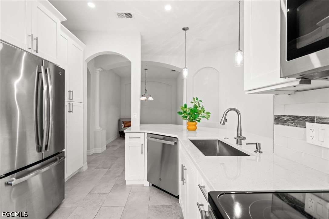 3 Bed Waterfront Home for Sale in Naples, photo 8