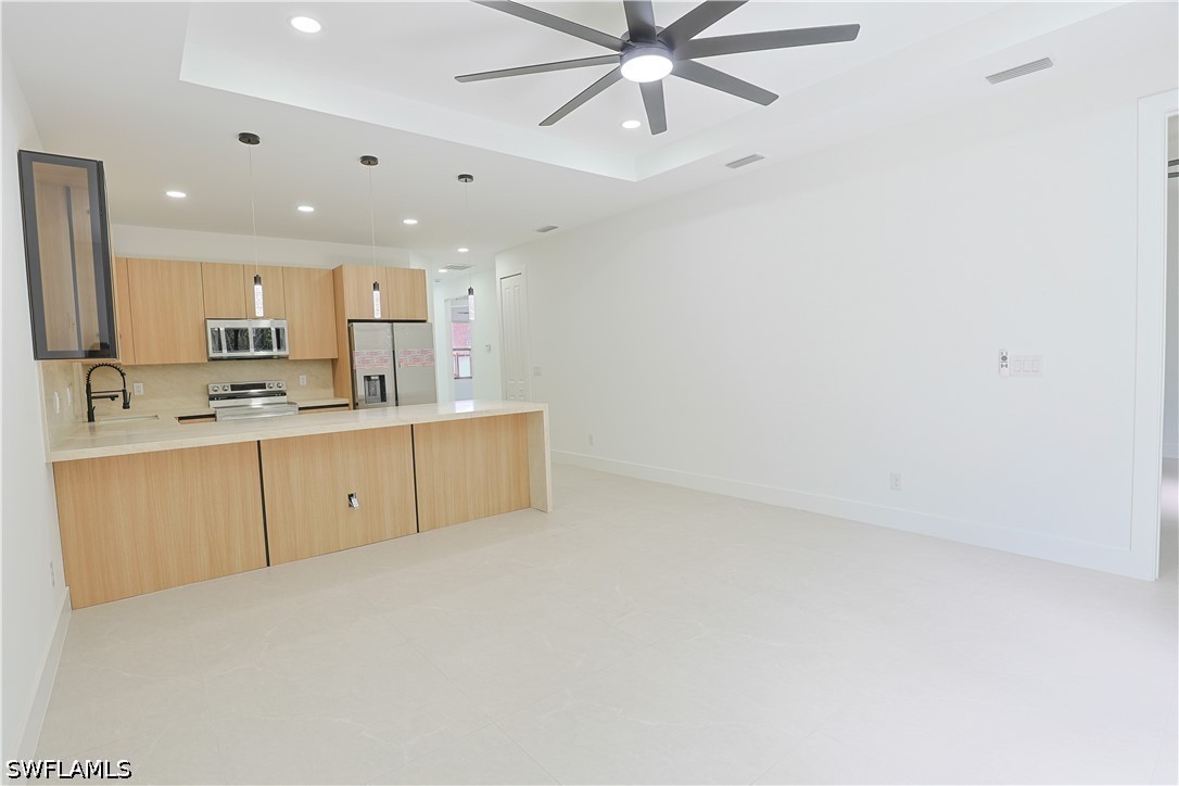 6 Bed Duplex for Sale in Lehigh Acres, photo 8