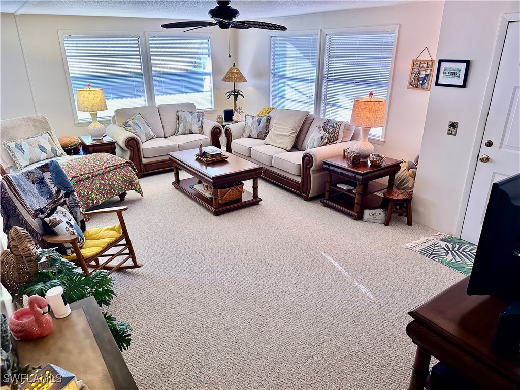 3 Bed ManufacturedHome for Sale in Carriage Village, FL — photo 9