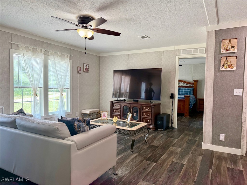 3 Bed ManufacturedHome for Sale in Clewiston, FL, $299,000 — photo 9
