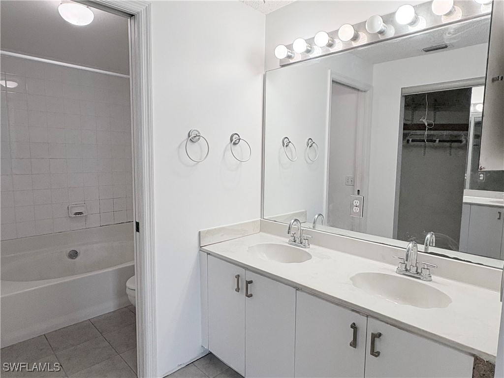 2 Bed Condominium for Sale in Naples, FL, $219,900 — photo 9
