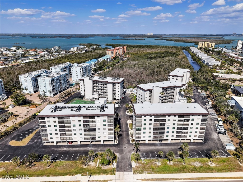 2 Bed Condominium for Sale in Fort Myers Beach, FL, $315,000 — photo 9