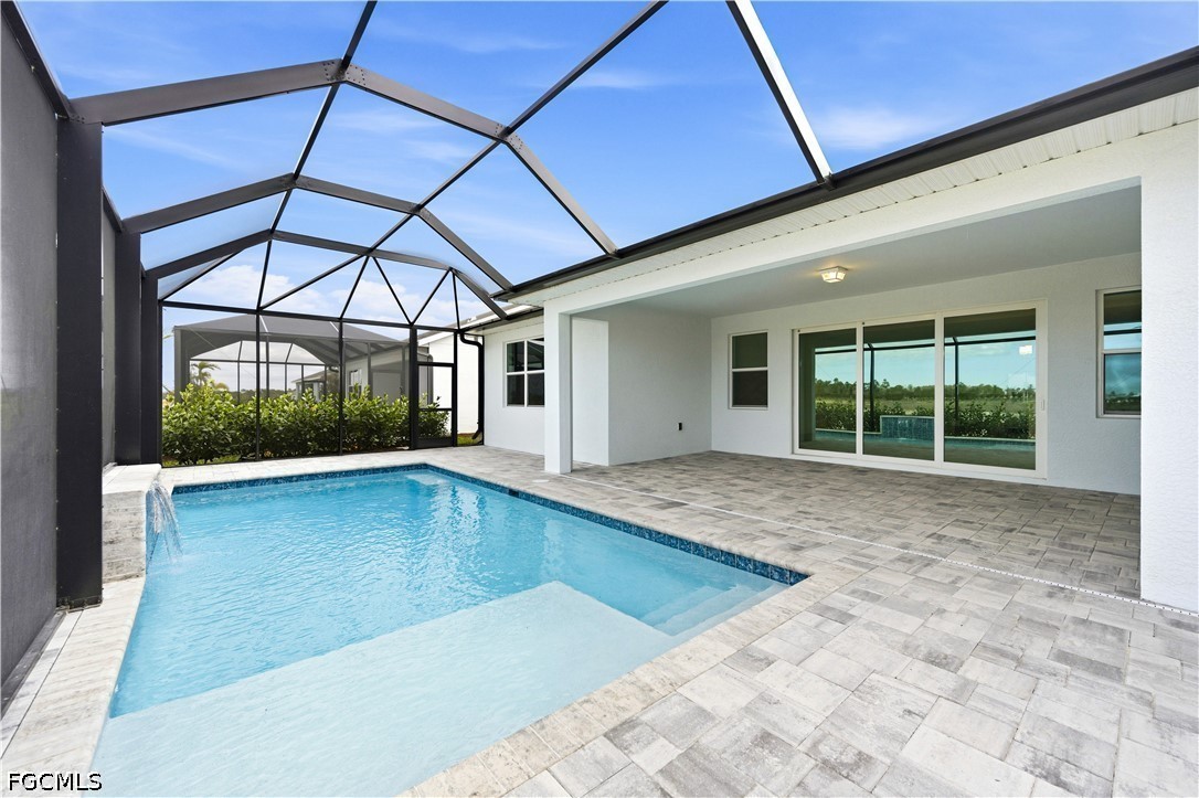 3 Bed Pool Home for Sale in Regency, photo 9
