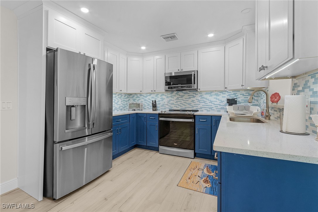 2 Bed SingleFamilyResidence for Sale in St James City, FL — photo 9