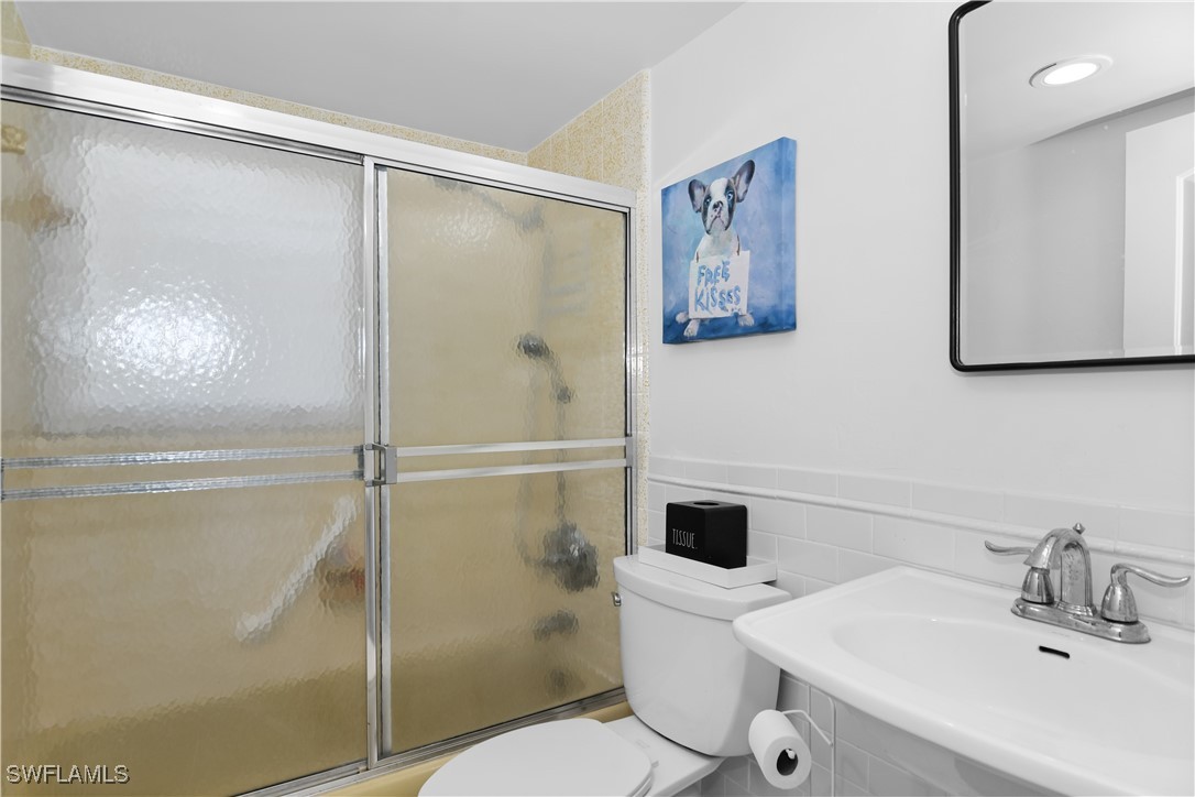2 Bed SingleFamilyResidence for Sale in Marco Island, photo 9