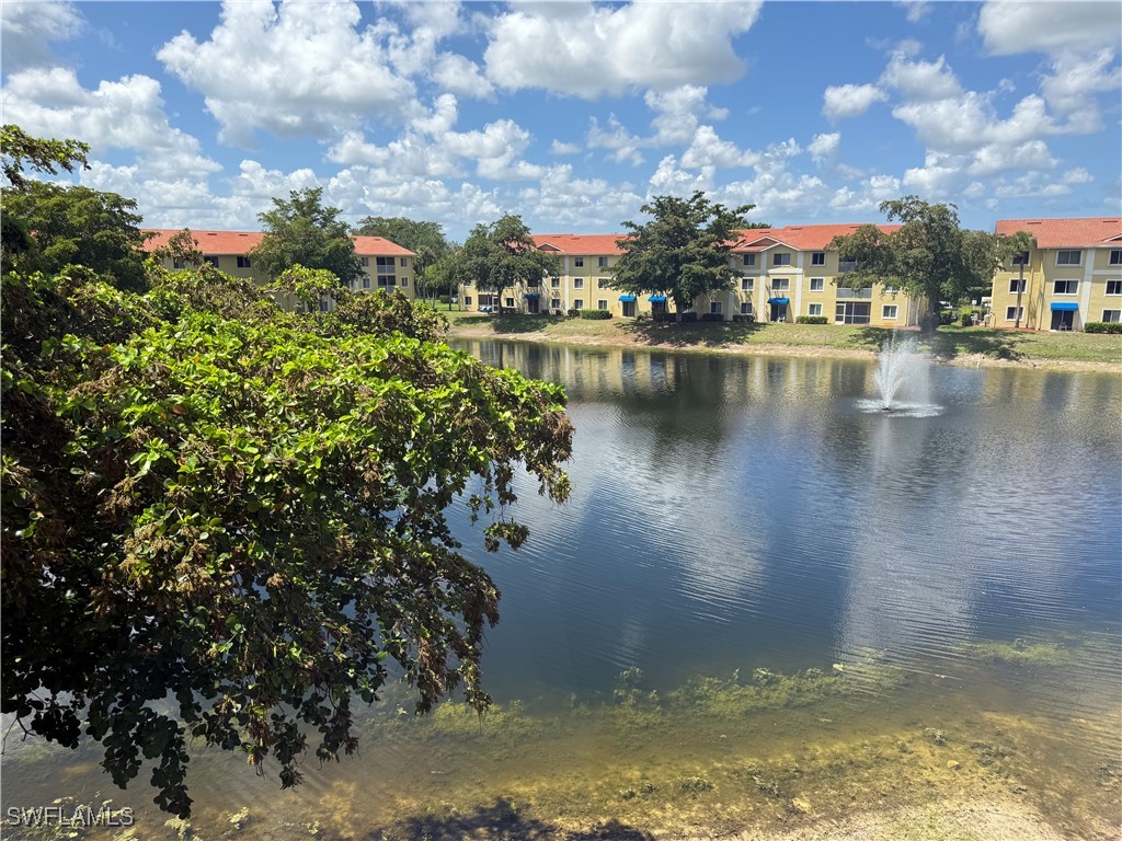 2 Bed Condominium for Sale in Naples, photo 9