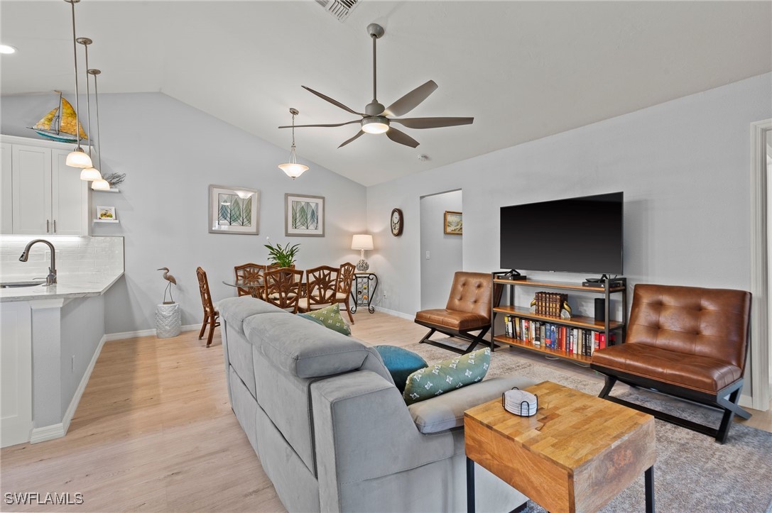 3 Bed Attached for Sale in Island Park Village, FL, $75,000 — photo 9
