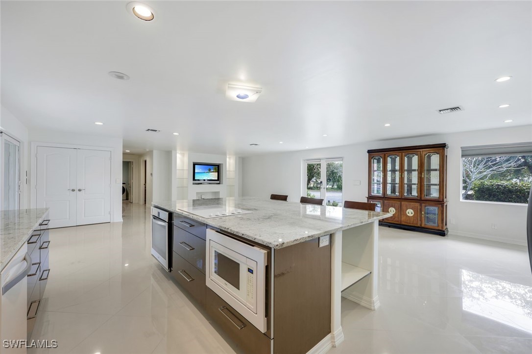 2 Bed Pool Home for Sale in Naples, photo 9
